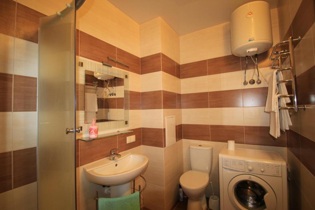 Panoramic View Lux Apartment On Metro Osokorky Kyiv Exterior photo