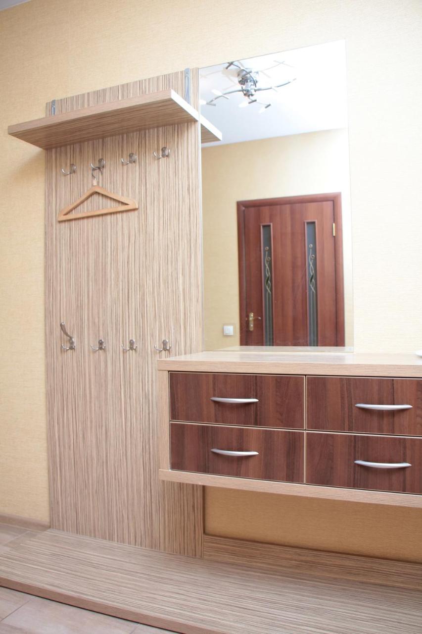 Panoramic View Lux Apartment On Metro Osokorky Kyiv Exterior photo