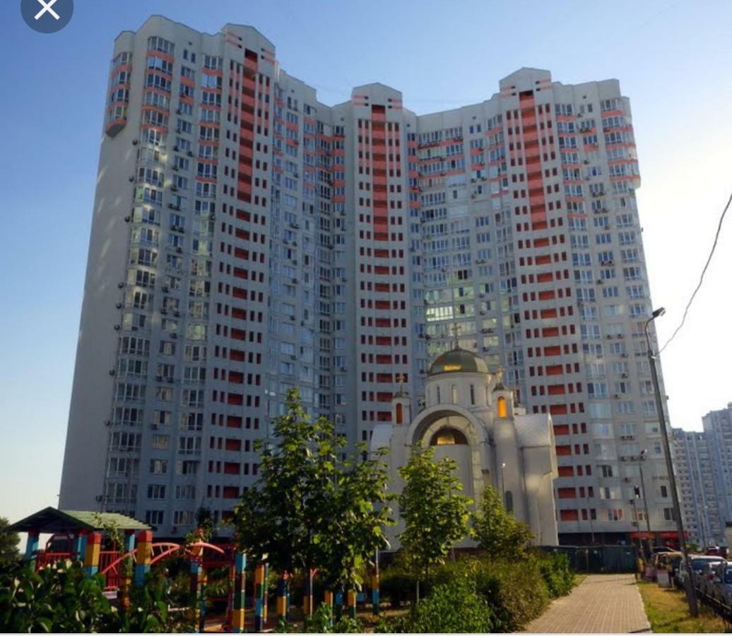 Panoramic View Lux Apartment On Metro Osokorky Kyiv Exterior photo